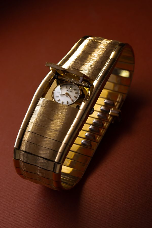 Omega bracelet watch124.028